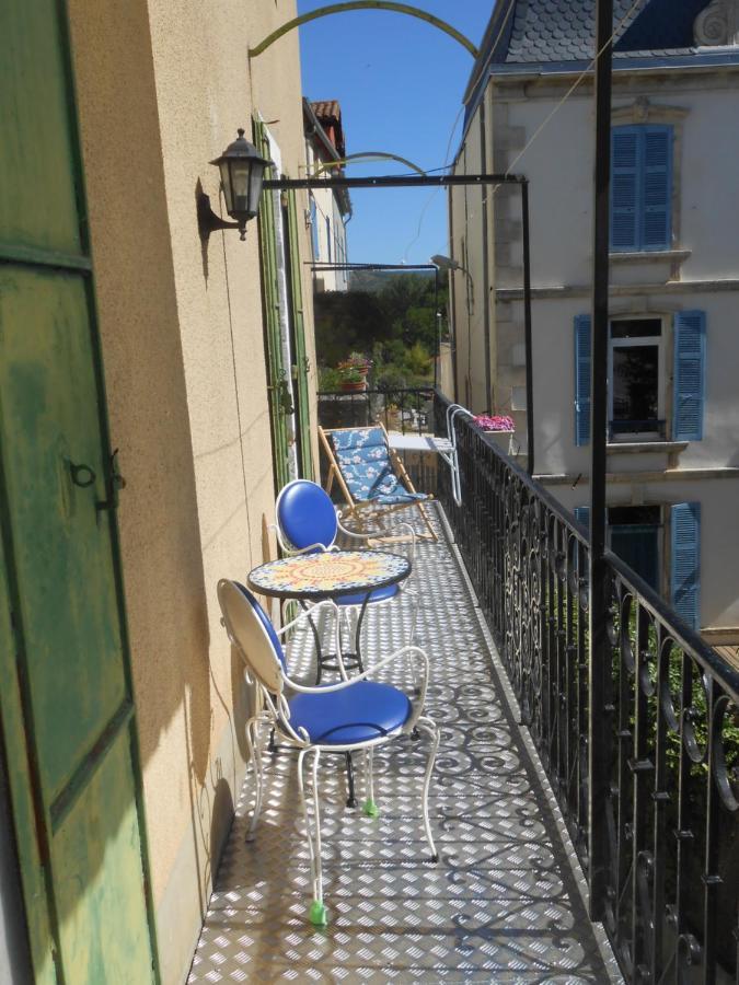 Maison Spacieuse Et Agreable Saint-Georges-de-Luzençon 外观 照片