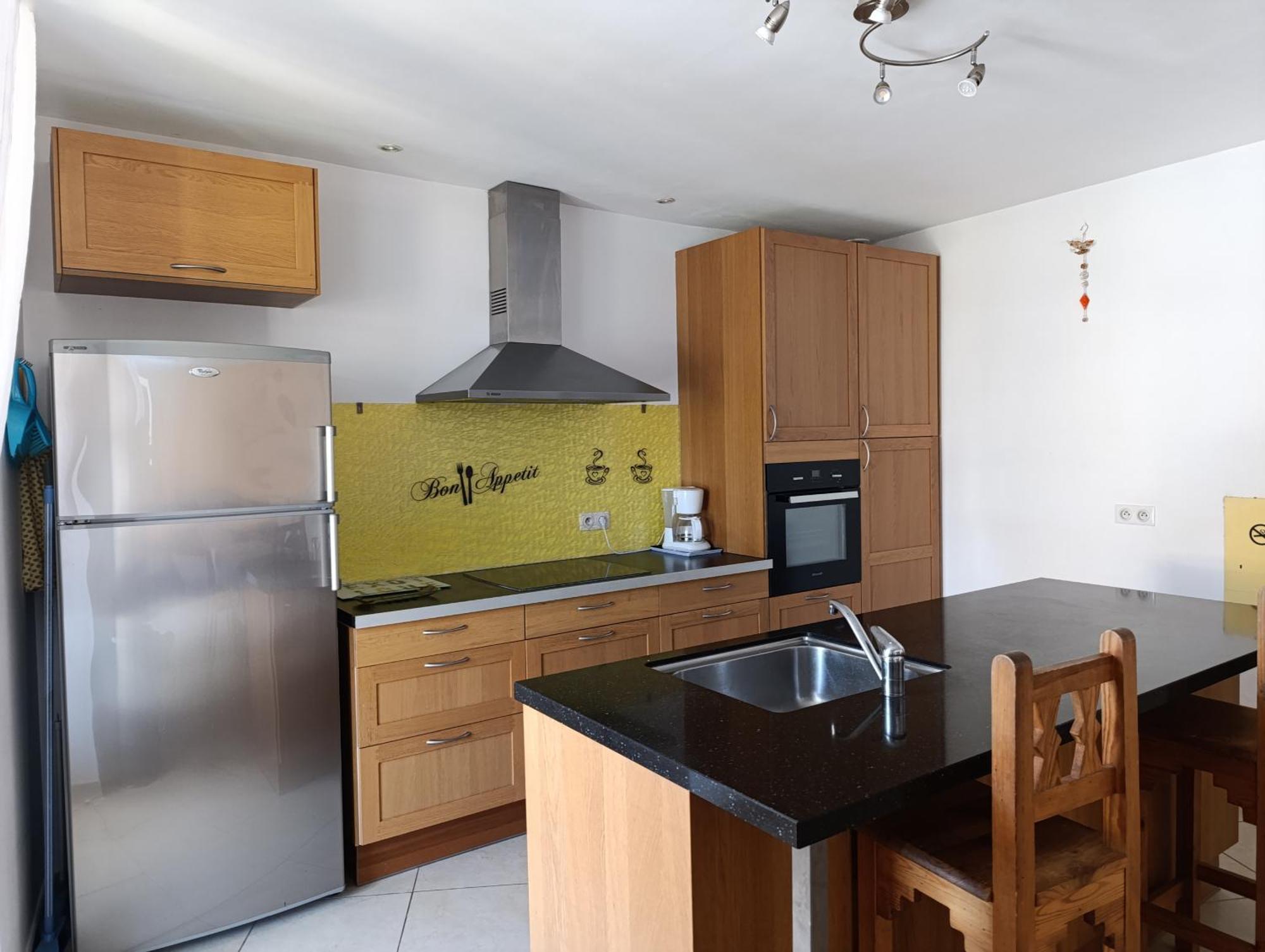 Maison Spacieuse Et Agreable Saint-Georges-de-Luzençon 外观 照片